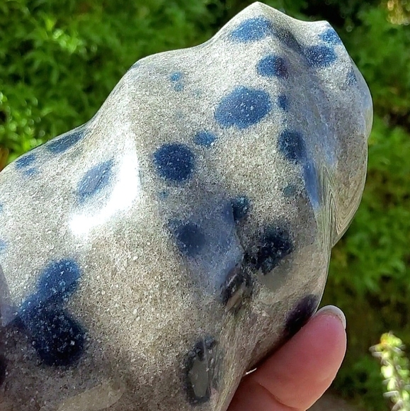 Authentic K2 (Azurite in Granite) Carved Flame from Pakistan - Picture 9 of 16